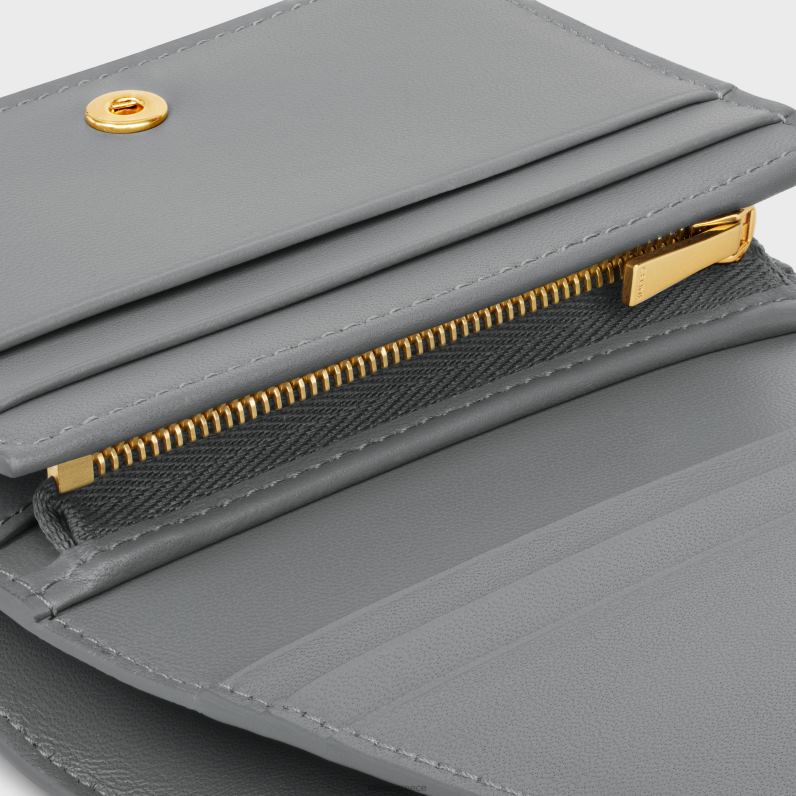 συμπαγές πορτοφόλι triomphe από γυαλιστερό δέρμα μοσχαριού γυναίκες CELINE 640PT405 αξεσουάρ ψευδάργυρος