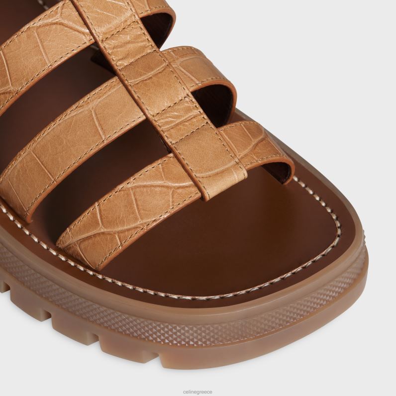σανδάλι gladiator clea triomphe από δέρμα μοσχαριού με σταμπωτό κροκόδειλο γυναίκες CELINE 640PT988 είδη υπόδησης ελαφριά καραμέλα